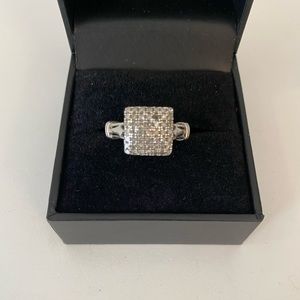 Sterling Silver 925 Ring W/Diamond Chips